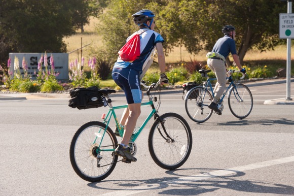 How to ride your bike safely commuting to school or work in Menlo Park – or cycling just for fun