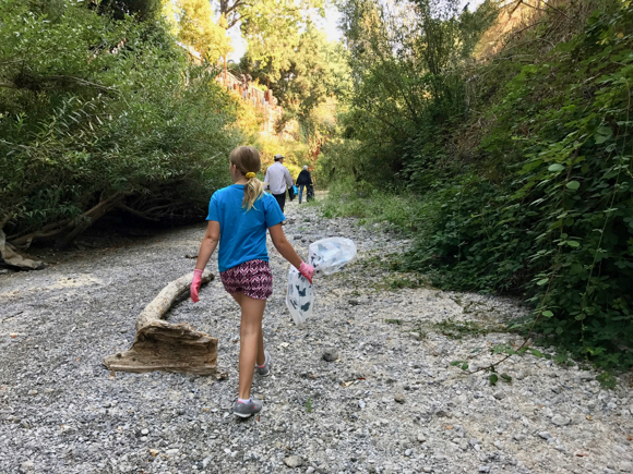 Menlo Park residents participate in Coastal Cleanup Day along San Francisquito Creek