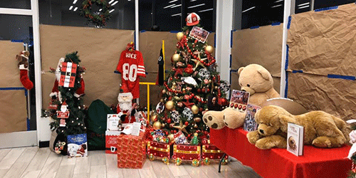 Jerry Rice’s 25th Annual NFL Alumni Celebrity Toy Drive comes to downtown Menlo Park