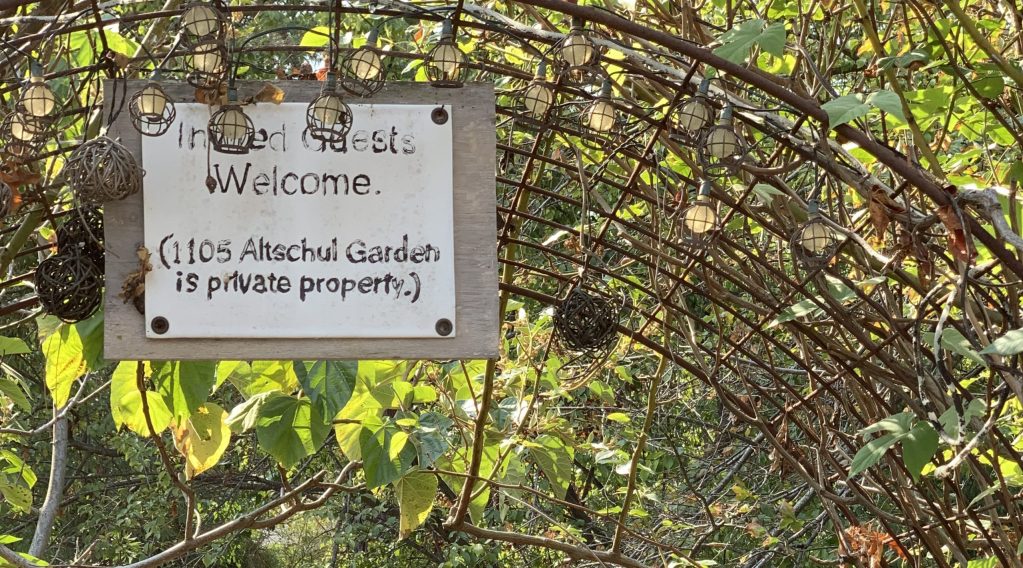 Rick Moen’s little Garden of Eden on Altschul Avenue
