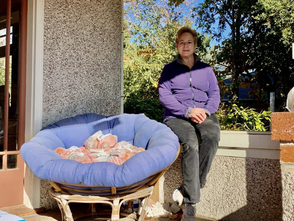 Persimmons for a good cause offered by Menlo Park resident Lisa McPherson