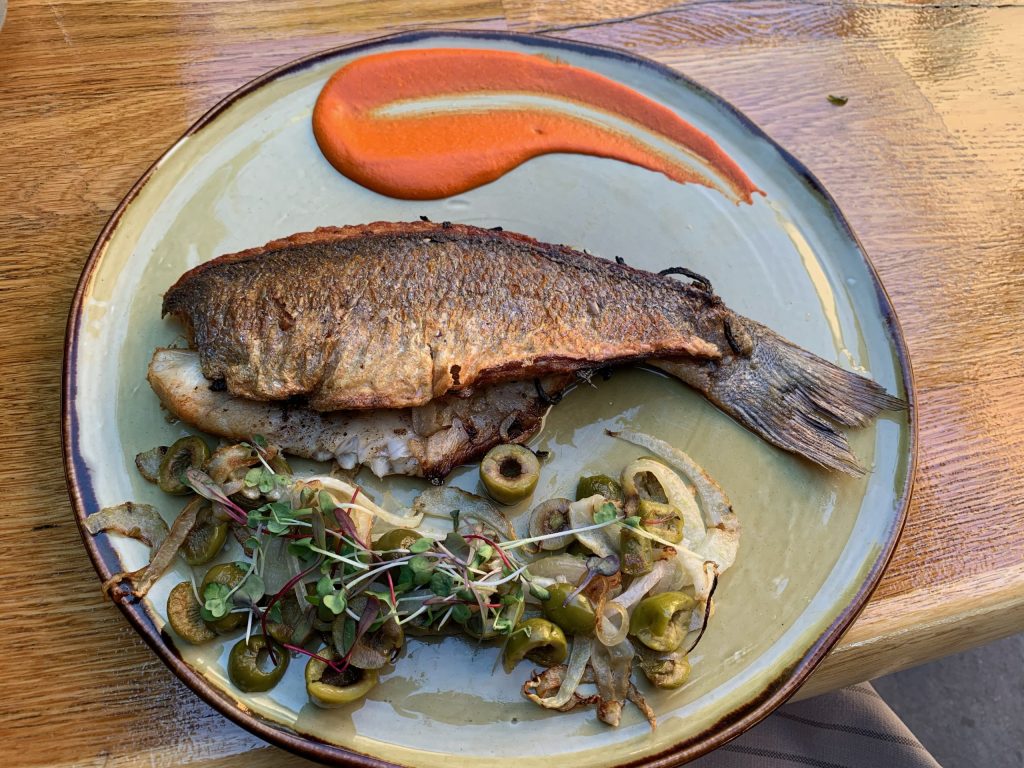 Good music, good food at Oak & Violet