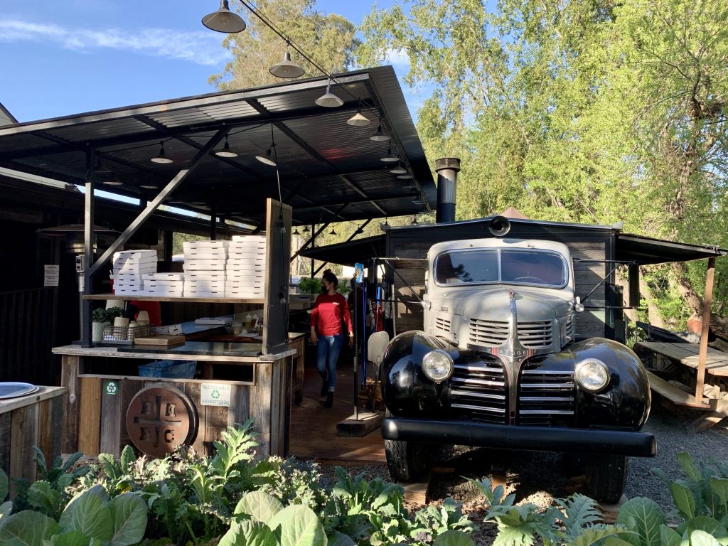 Spotted: Old Dodge truck turning out pizza at Zott’s