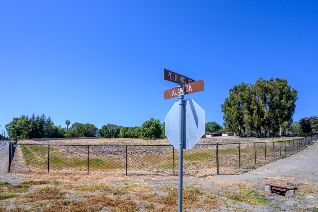 Vineyard on the Alameda is no more