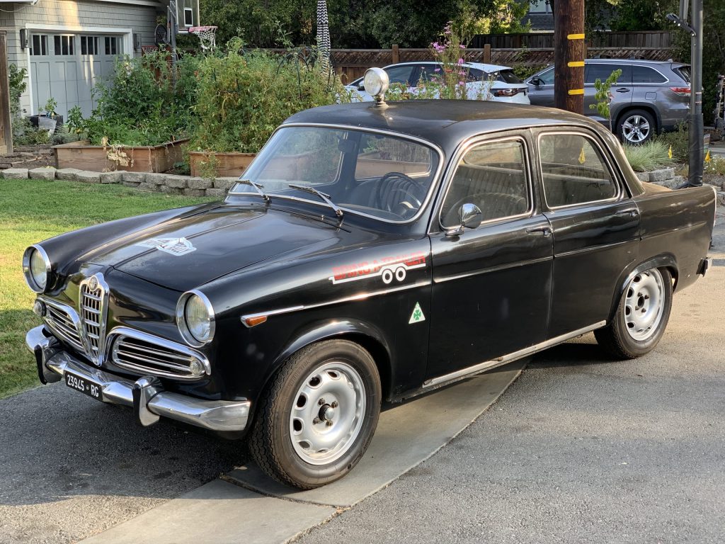 Spotted: Alfa Romeo rally car