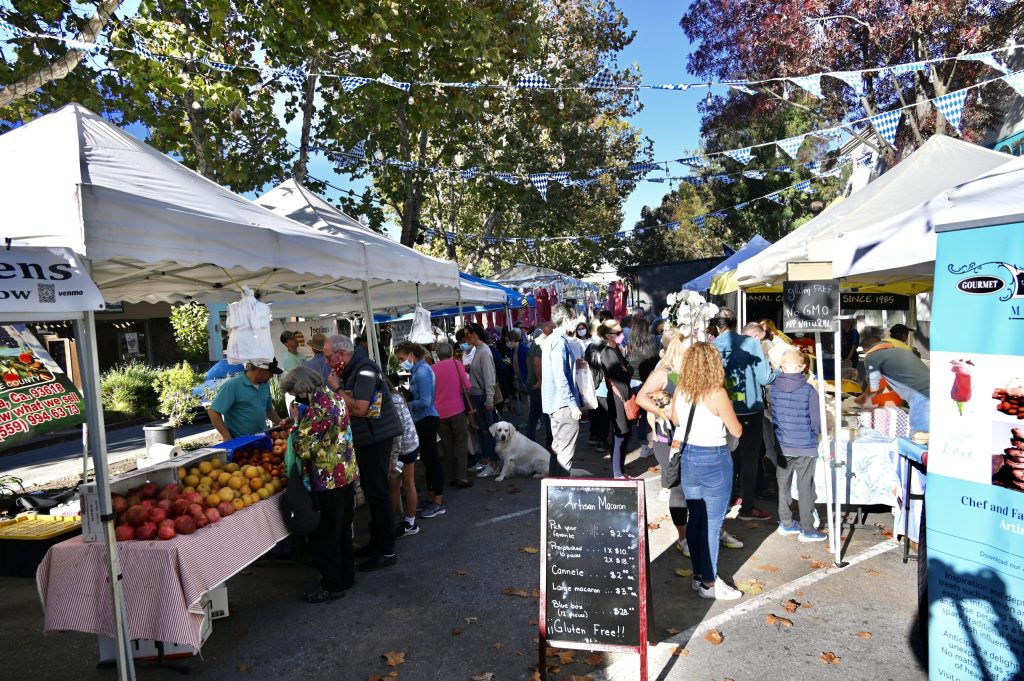 Bon Marché debuts in downtown Menlo Park drawing good turnout