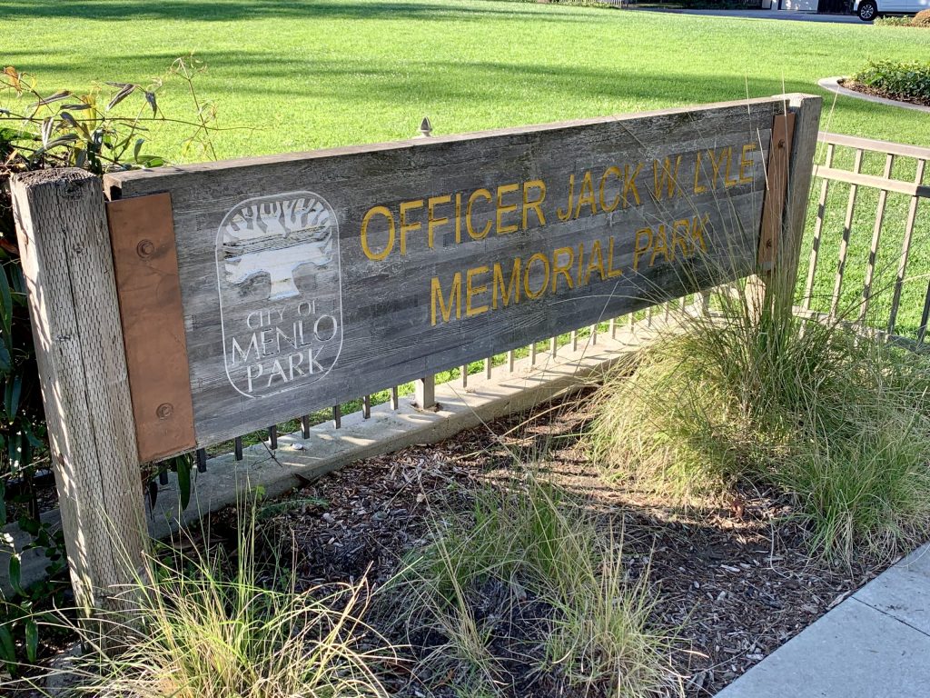 Council members Nash and Mueller hold meeting on Middle Avenue Complete Streets project on September 3