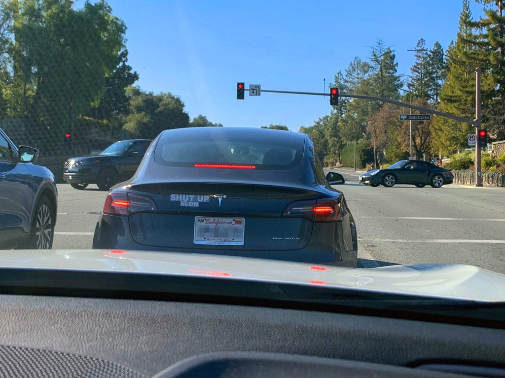 Spotted: Tesla owner with a message to Musk