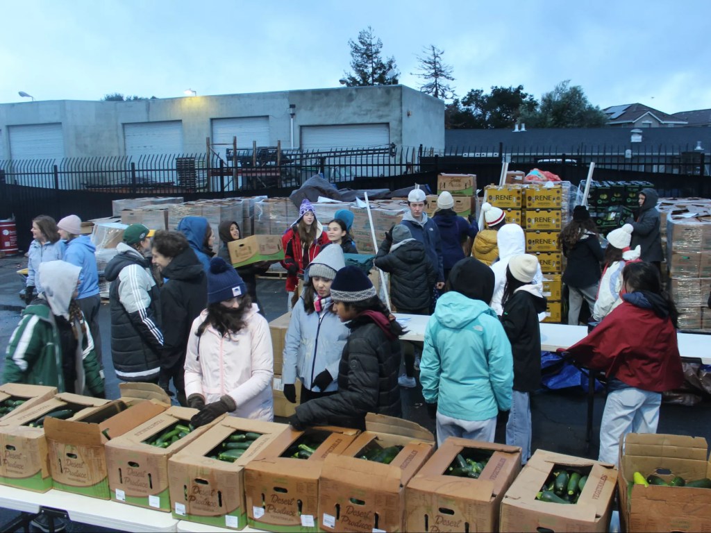 Distribution Day marks end of 2022 M-A Canned Food Drive