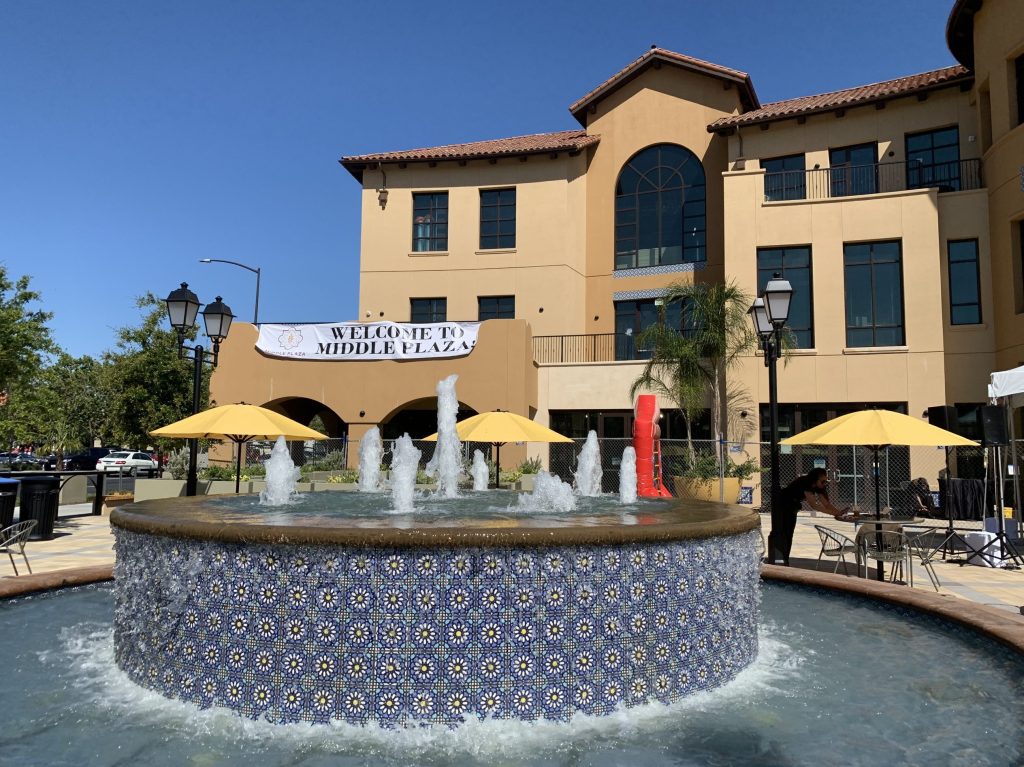 Community gets a look at newly-opened Middle Plaza