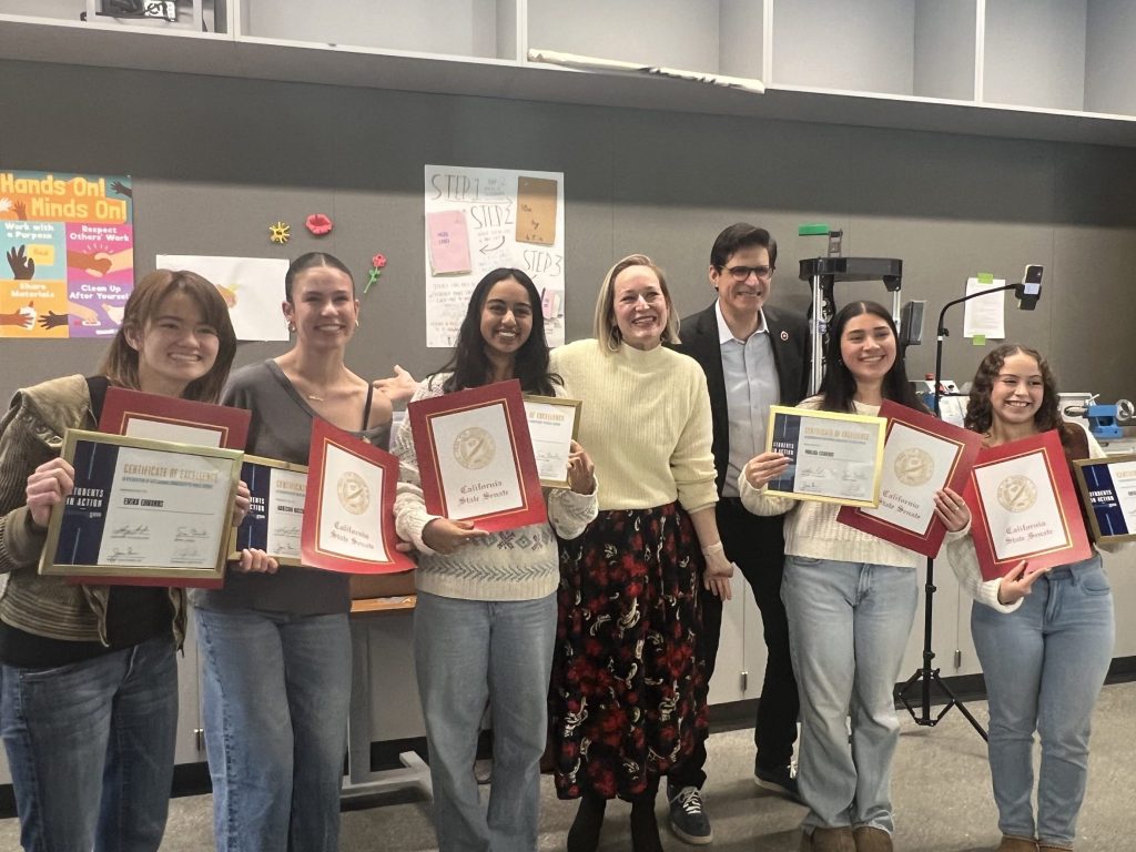 Five Menlo-Atherton students receive Jefferson Awards