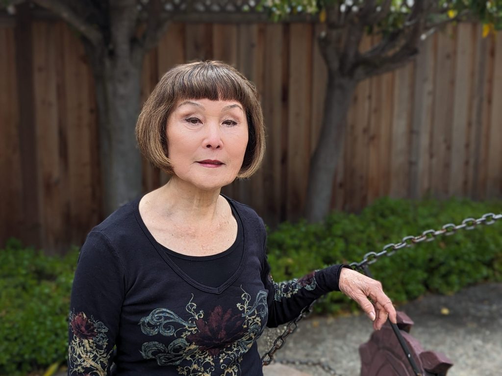 Menlo Park resident launches singing career at 80