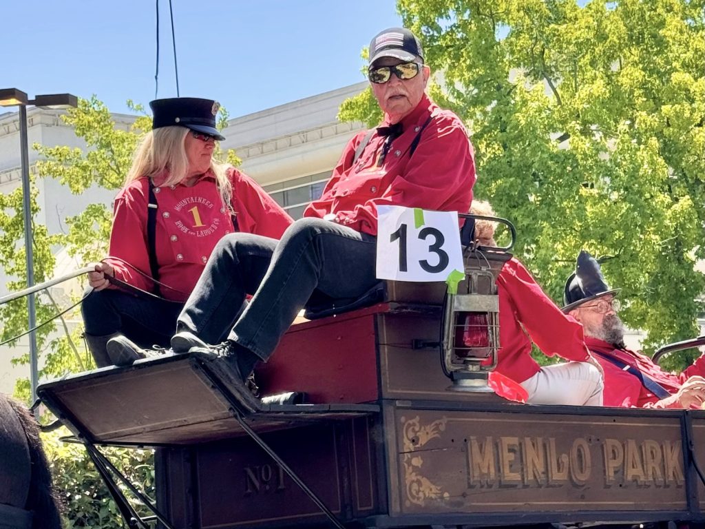 Retired fire fighter Tom Carter rides Menlo Fire wagon — 87 years apart!