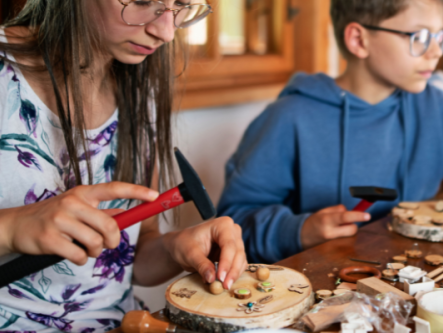 Carpentry and sewing camps for kids this summer in Menlo Park