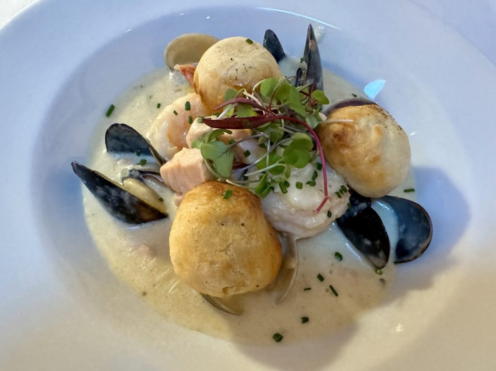 Portola Bistro opens at Ladera Country Shopper