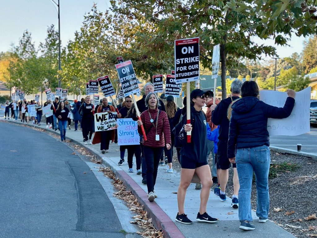 Las Lomitas Elementary School District teachers and staff stage strike