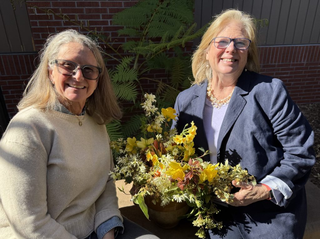 Woodside-Atherton Garden Club annual flower show set for May 17