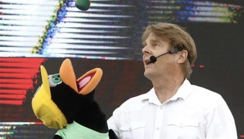 Summer Puppetry Festival continues with Steve Chaney and Corny Crow on August 10