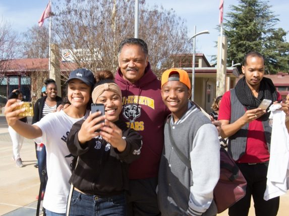 Remembering the Rev. Jesse Jackson’s visit to Menlo-Atherton High School