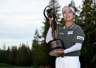Spotted: Hyo Joo Kim holding winning golf trophy in Menlo Park