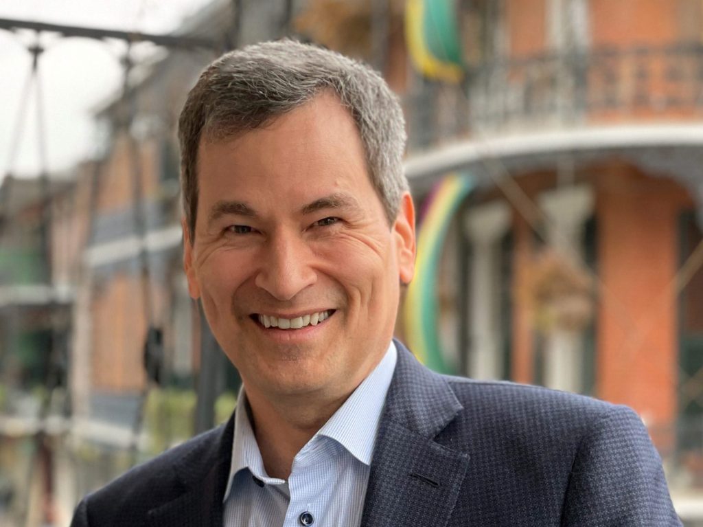 CBS Sunday Morning correspondent David Pogue discusses his new book about Apple on March 13