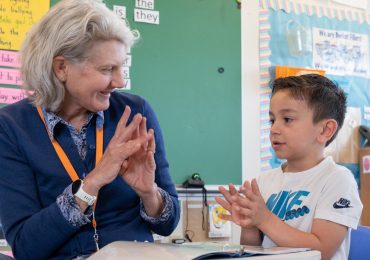 Consider becoming a volunteer tutor for Ravenswood Classroom Partners