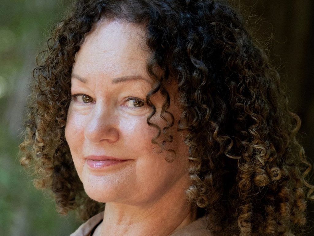 Lisa Rosenberg pens a new book of poems, “Weeds and Stars”