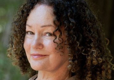 Lisa Rosenberg pens a new book of poems, “Weeds and Stars”