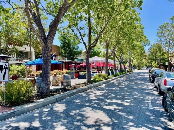 downtown Menlo Park