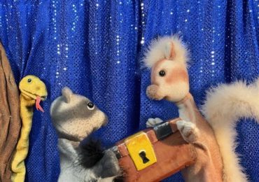 Pop and Go Puppets appear at Belle Haven Library on June 28