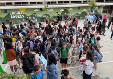 Eagles gather for school at Encinal on opening day