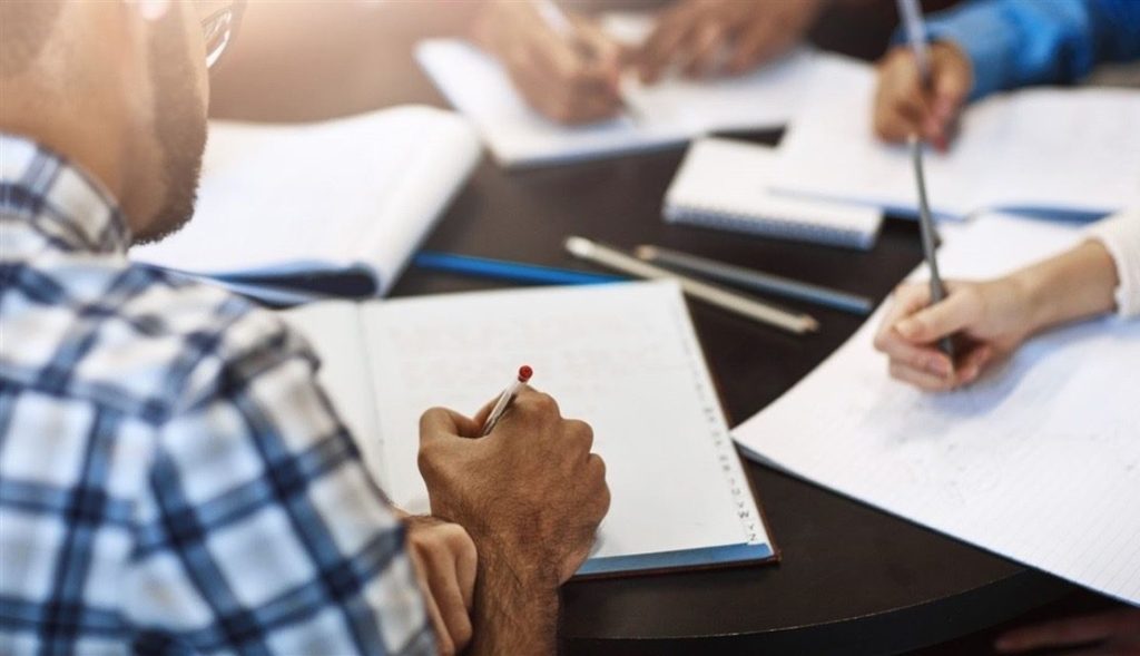 Writers: connect with other writers at the Menlo Park Library on September 13